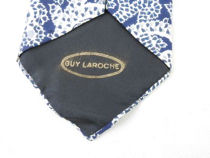 GUY LAROCHE : Silk tie with navy blue and...