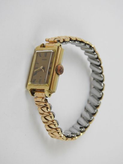 Lot of TWO WATCHES: a SEIKO woman's watch...
