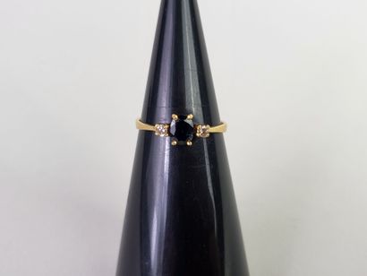 Ring in 18K yellow gold (750°/°°) set with...