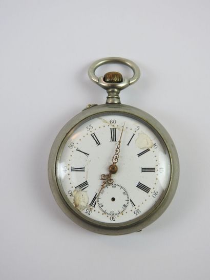 Metal pocket watch by Minier in Étampes....