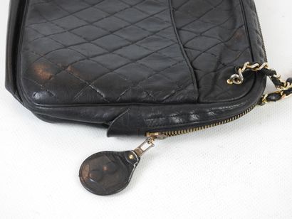 CHANEL : Handbag 