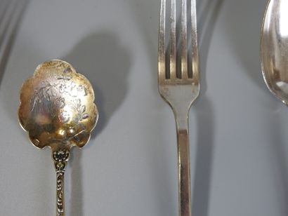 Various silver plated metal, spoons, cutlery...