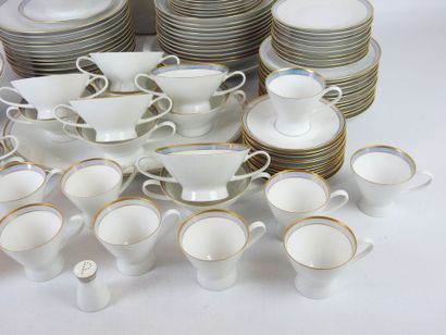 ROSENTHAL - Germany : Part of a white porcelain...