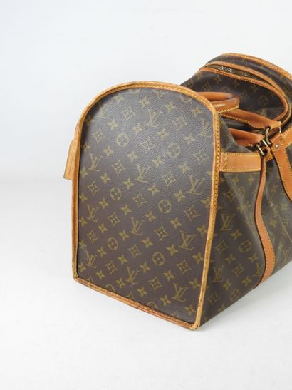 LOUIS VUITTON - Paris : Shoe bag in canvas...