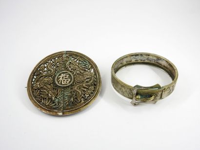 INDOCHINA - VIETNAM : Brooch and rigid bracelet...