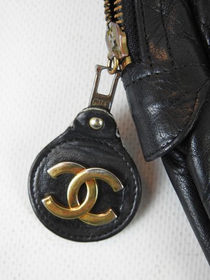 CHANEL : Handbag 