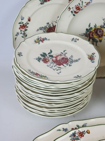 VILLEROY ET BOCH: Part of earthenware table...