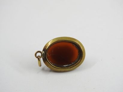 Gilded metal pendant decorated with a cameo...