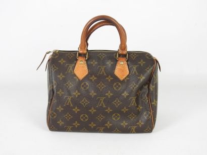 LOUIS VUITTON-PARIS: Speedy handbag in monogram...