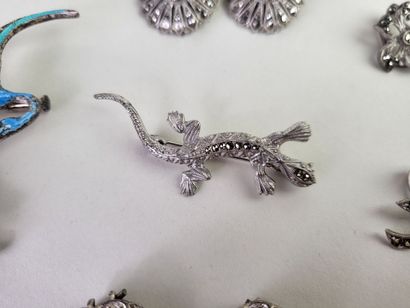 Lot of 12 antique silver jewels (800°/°°...