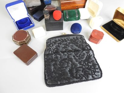 LOT including various cases, boxes, jewelry...