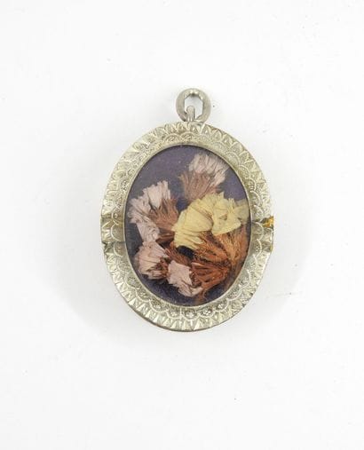 MEDAL PENDANT flower holder engraved silver...