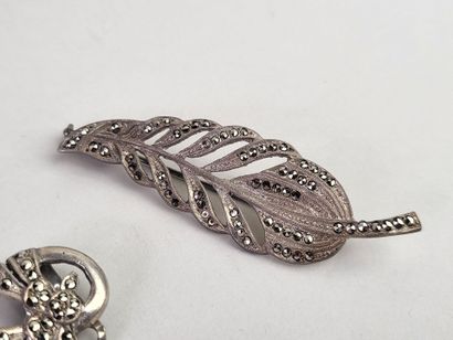 Lot of 20 silver jewels (800°/°°°) and marcasites...