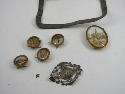 Box ornaments including 5 miniatures under...