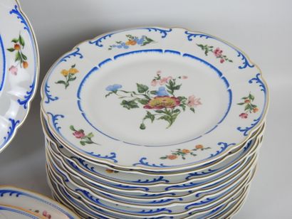 Ch. FIELD HAVILAND: Porcelain dinner service...