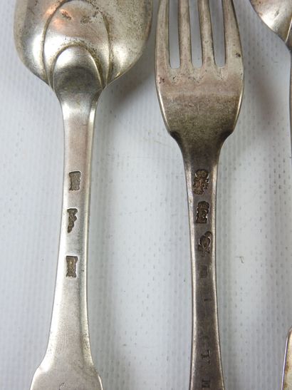 LARGE SILVER COUVER with engraved coat of...