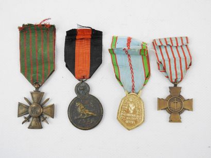 DECORATIONS. FRANCE. Lot consisting of the...