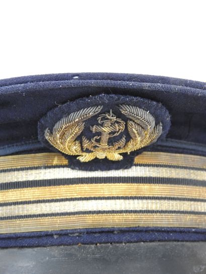 FRANCE. Cap of captain of frigate with embroidered...