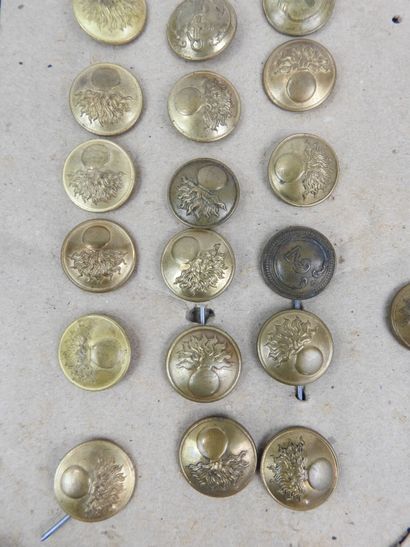 BUTTONS. Reunion of 10 buttons large module...