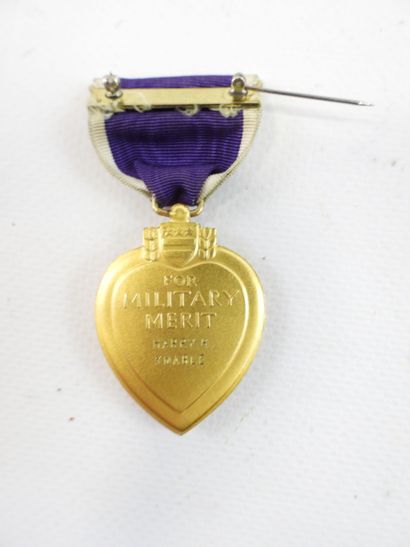 DECORATIONS. USA. PURPLE HEART décernée à...
