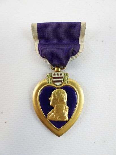 DECORATIONS. USA. PURPLE HEART décernée à...
