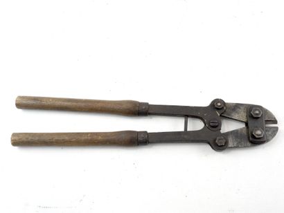 FRANCE. EQUIPMENT. Peugeot large model shears...