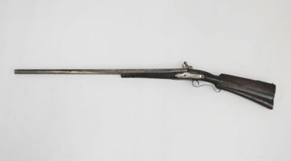 SPAIN. Hunting rifle with carved walnut frame,...