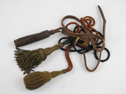 FRANCE. EQUIPMENT. Lot of 3 saber straps,...