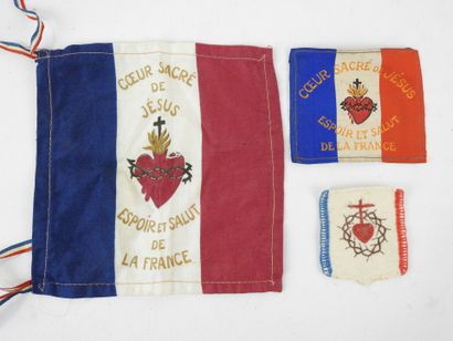 FRANCE. Lot constitué d'un petit drapeau...