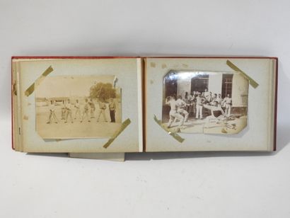 PHOTO ALBUM. Album format 19 X 26 cm, containing...
