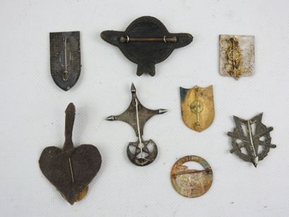 INSIGNES. FRANCE. Lot d'insignes métalliques...