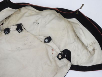 FRANCE. ZOUAVE uniform of the 1st regiment...