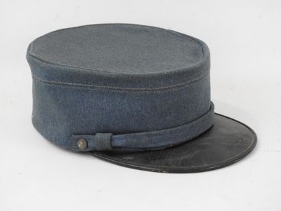 FRANCE. Officer's polo kepi in fine horizon...