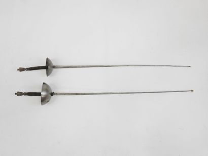 FRANCE. Pair of non-matching training foils...