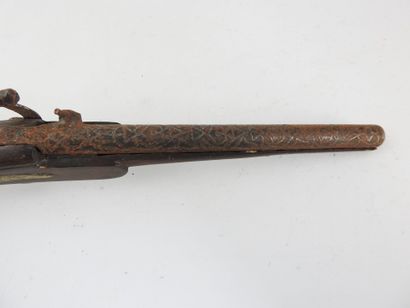 NORTH AFRICA. Percussion pistol, walnut frame,...