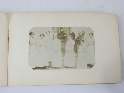 PHOTO ALBUM. Album format 15 X 24 cm containing...
