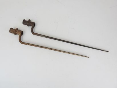 FRANCE. Set of two bayonets with socket one...