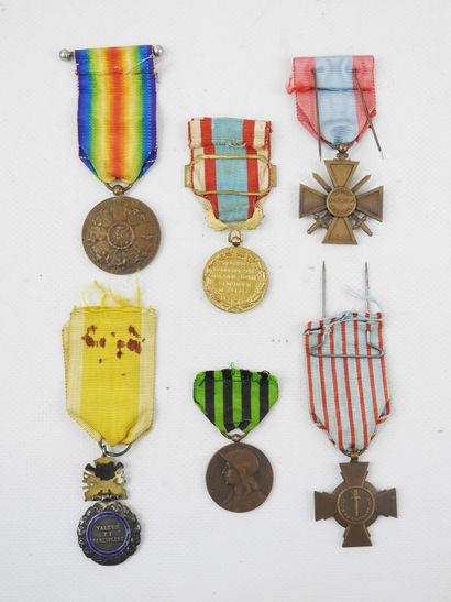 DECORATIONS. FRANCE. Lot consisting of: the...