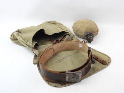 GERMANY. EQUIPMENT. Lot consisting of a brotbeutel,...