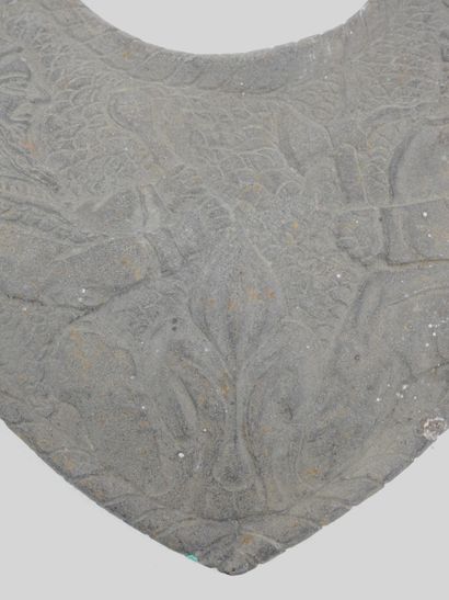 CUIVRERIES. FRANCE. Gorgerin d'armure en...