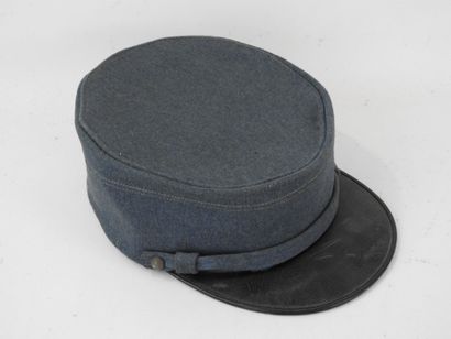 FRANCE. Officer's polo kepi in fine horizon...