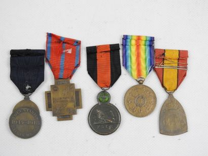 DECORATIONS. BELGIUM. Lot of 5 medals 14-18:...