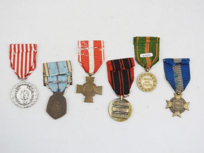 DECORATIONS. FRANCE. Lot of 5 medals, voluntary...