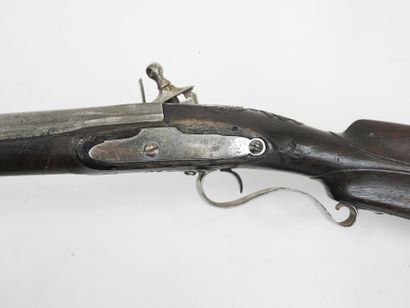 SPAIN. Hunting rifle with carved walnut frame,...
