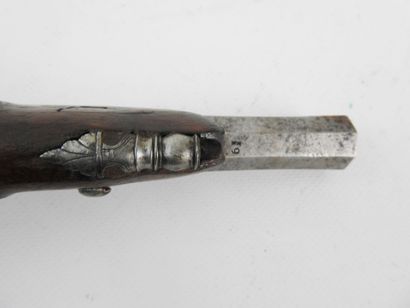 FRANCE. Officer's percussion pistol, walnut...
