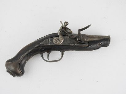 FRANCE. Small flintlock travel pistol with...