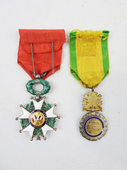DECORATIONS. FRANCE. Enameled silver knight's...