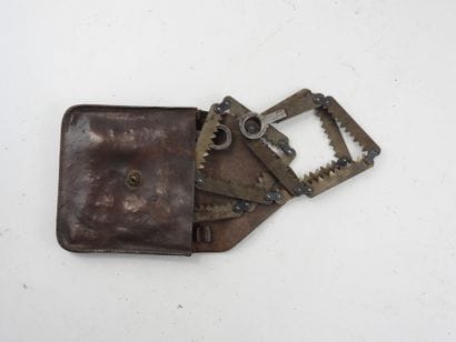 FRANCE. EQUIPMENT. Articulated saw model...
