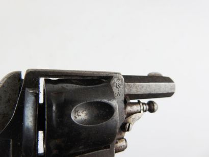 BELGIUM. Revolver 
