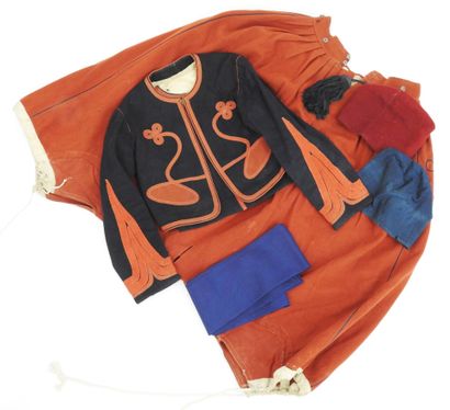 FRANCE. ZOUAVE uniform of the 1st regiment...